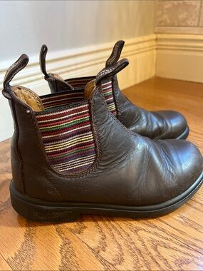 BLUNDSTONE KIDS CHELSEA BOOTS BROWN LEATHER SIZE AU13 US1-1.5